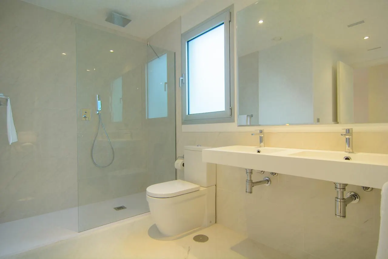 Belaire 4 Bedroom Apartment Estepona